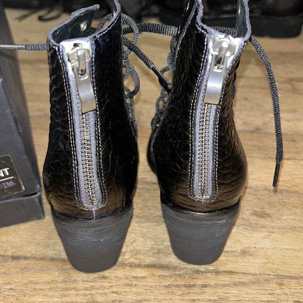 Free People Solestruck/yes we are the sh!t open lace booties 10 - Picture 2 of 10
